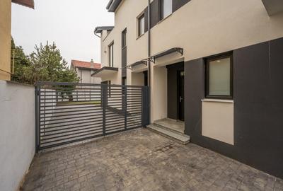 Duplex cu 4 camere decomandat cu Canalizare în Păcii - 3