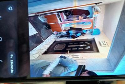 Apartament cu 3 camere decomandat în Central - 1