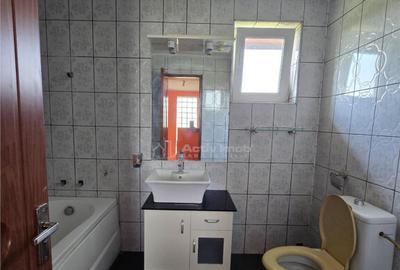 Casă cu 4 camere cu Teren 450 Mp în Central - 4