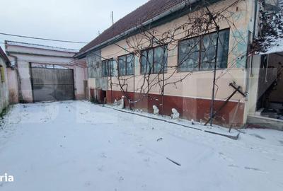 Casă cu 4 camere în Central - 14