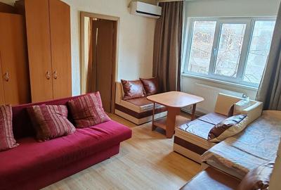 Apartament cu 2 camere semidecomandat în Casa de Cultură - 1