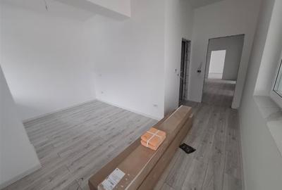 Penthouse cu 3 camere decomandat în Galata - 30