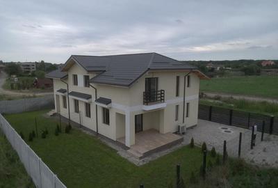 Casă cu 4 camere cu Teren 500 Mp în Corbeanca - 2