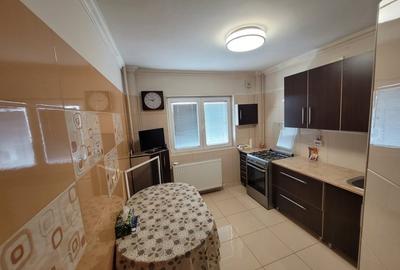 Apartament cu 3 camere decomandat în Câmpia Libertății - 3