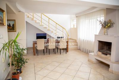 Casă individuală cu 8 camere cu Garaj în Băneasa
