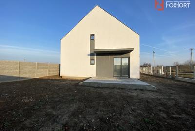 Casă cu 4 camere cu Teren 280 Mp în Sânandrei