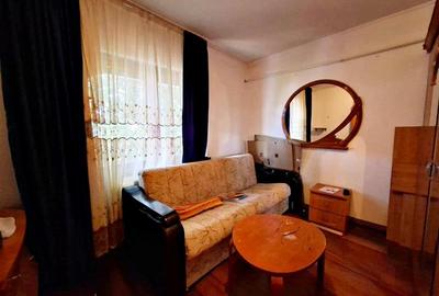 Apartament cu 2 camere semidecomandat în 9 Mai - 5