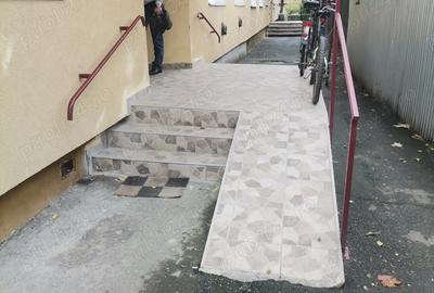 Se vinde apartament cu 3 camere decomandate in cartier dupa zid Media? pre? 59000 euro Se vinde apartament cu 3 camere decomandate in cartier dupa zid Media? pre? 59000 euro - 2