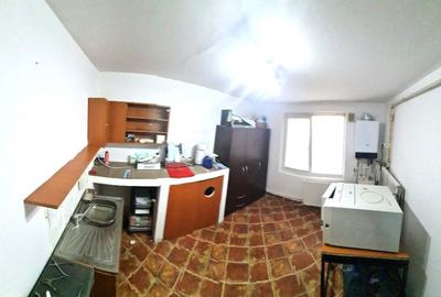Apartament cu 4 camere decomandat în Lujerului - 2