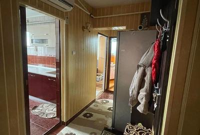 Apartament cu 2 camere decomandat în Micro 20 - 2