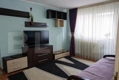 Apartament de 2 camere, 53 mp, etaj intermediar, zona Piata - 7