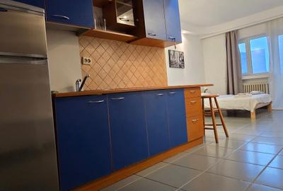 Garsoniera Jean Louis Calderon / Universitate - 6