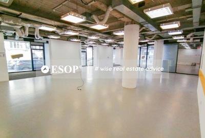 Spațiu comercial, de 100 mp, în Universitate