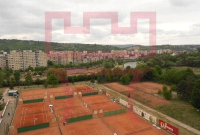 Apartament cu 4 camere decomandat, mobilat în Plopilor - 17