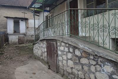Casă cu 2 camere cu Teren 168 Mp în Central - 5