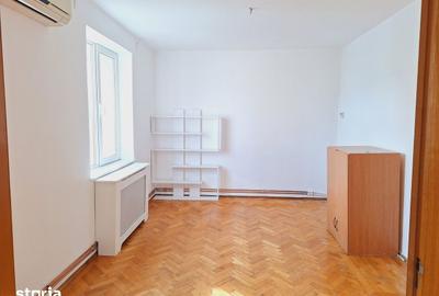 Apartament cu 3 camere semidecomandat, mobilat în Ultracentral