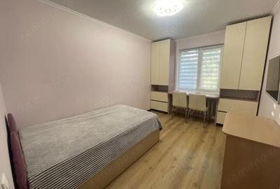 Apartament cu 2 camere decomandat în Victoriei