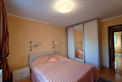Apartament cu 3 camere semidecomandat, mobilat în P-ța Victoriei - 2