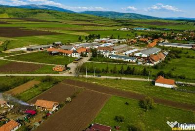 Spațiu comercial, de 9,000 mp, în Central - 9