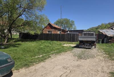 Casă cu 4 camere în Lăpușnic - 8