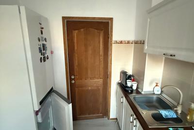 Apartament cu 2 camere decomandat în Caracal - 6