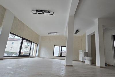 Spațiu comercial, de 116 mp, în Central