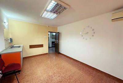 Spațiu comercial, 50 mp în Central