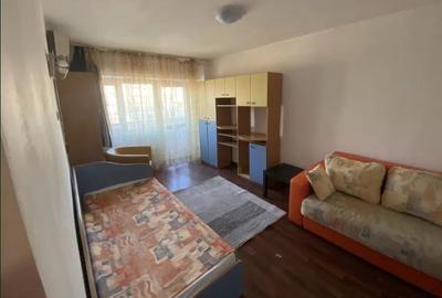 Garsonieră decomandată în Tei - 2