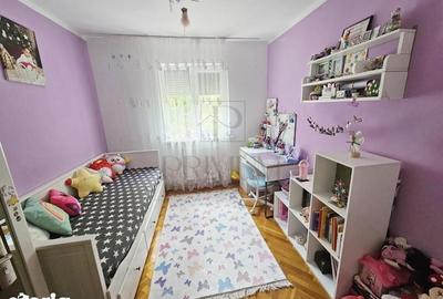 Apartament cu 3 camere semidecomandat, mobilat în Circumvalațiunii - 2
