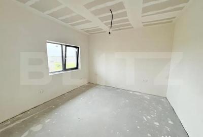 Casă cu 3 camere cu Teren 450 Mp în Lazuri