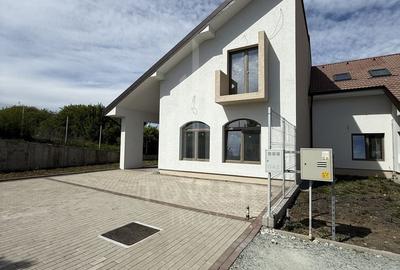 Casă cu 7 camere cu Canalizare în Șura Mică - 3