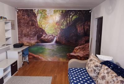 Apartament cu 2 camere decomandat în Micro 5 - 9