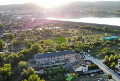 Casă cu Teren 400 Mp în Goranu - 12