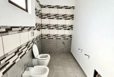Casă cu 4 camere cu Teren 256 Mp în Chercea - 2