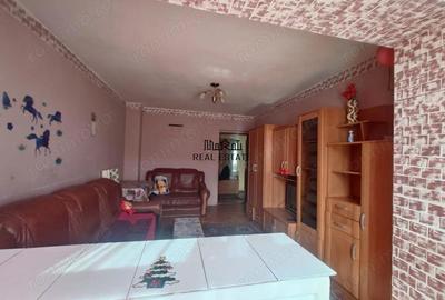 Apartament cu 3 camere în Est