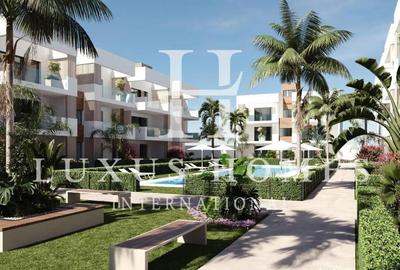 Apartament cu 4 camere decomandat în Central - 2