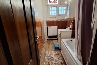 Apartament cu 3 camere semidecomandat în Central - 5