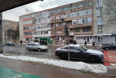 Inchiriez spatiu comercial zona Policlinica Areni - 4