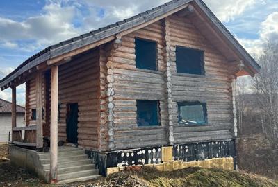 Doua cabane din bustean rotund, 120 mp utili, 1200mp teren, zona Balcesti - 11