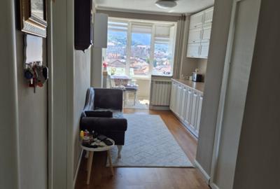 Apartament 3 camere de vanzare - 1