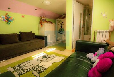 Casă cu 7 camere cu Canalizare în Centrul Civic - 4