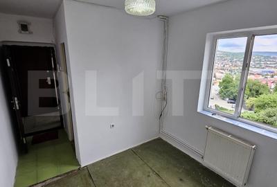 Garsoniera, de 11 mp, in zona Gruia, etaj 3/4 - 2