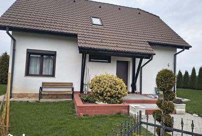 Casă cu 5 camere cu Teren 500 Mp în Tărlungeni - 3