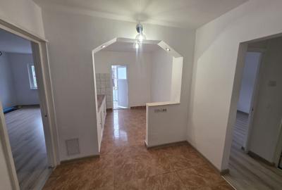 Apartament cu 2 camere decomandat în Central - 3