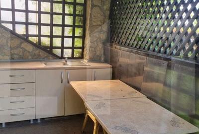 Casă cu 5 camere cu Teren 700 Mp în Central - 19