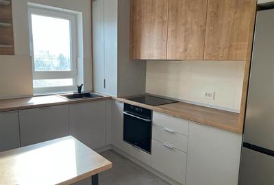 Apartament cu 2 camere decomandat în Tractorul - 11