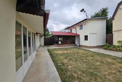 Casa 4 camere - curte 400mp Sector 4 - Luica Giurgiului Piata Resita