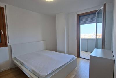 Apartament cu 3 camere semidecomandat în Central - 1
