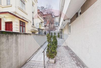 Apartament cu 4 camere semidecomandat, mobilat în P-ța Unirii - 20