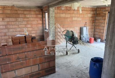 Duplex P+E, despartire prin camera tehnica, 4 camere, in Sanandrei - 11